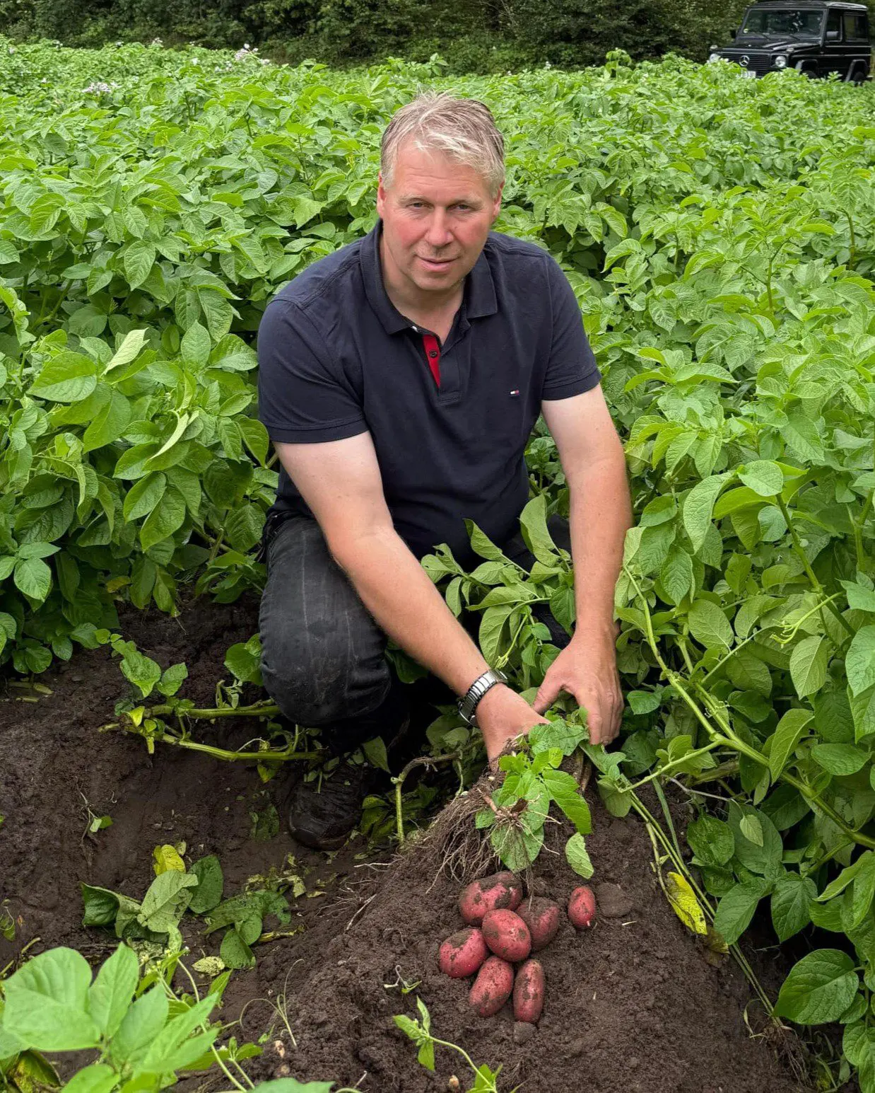 Maiko Bürgerhoff auf einem seiner Kartoffelfelder in Ringstedt bei Bremerhaven