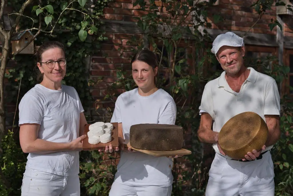 Hofgemeinschaft Gummersort_Käserei Team