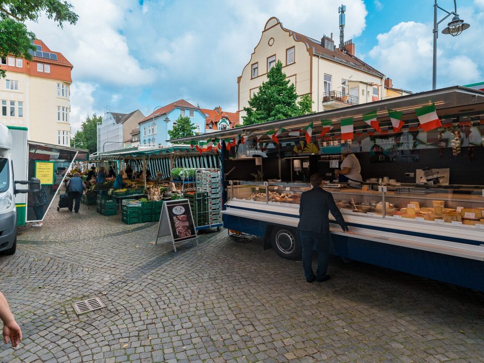 Wochenmarkt Delmestraße, Piazza Italia